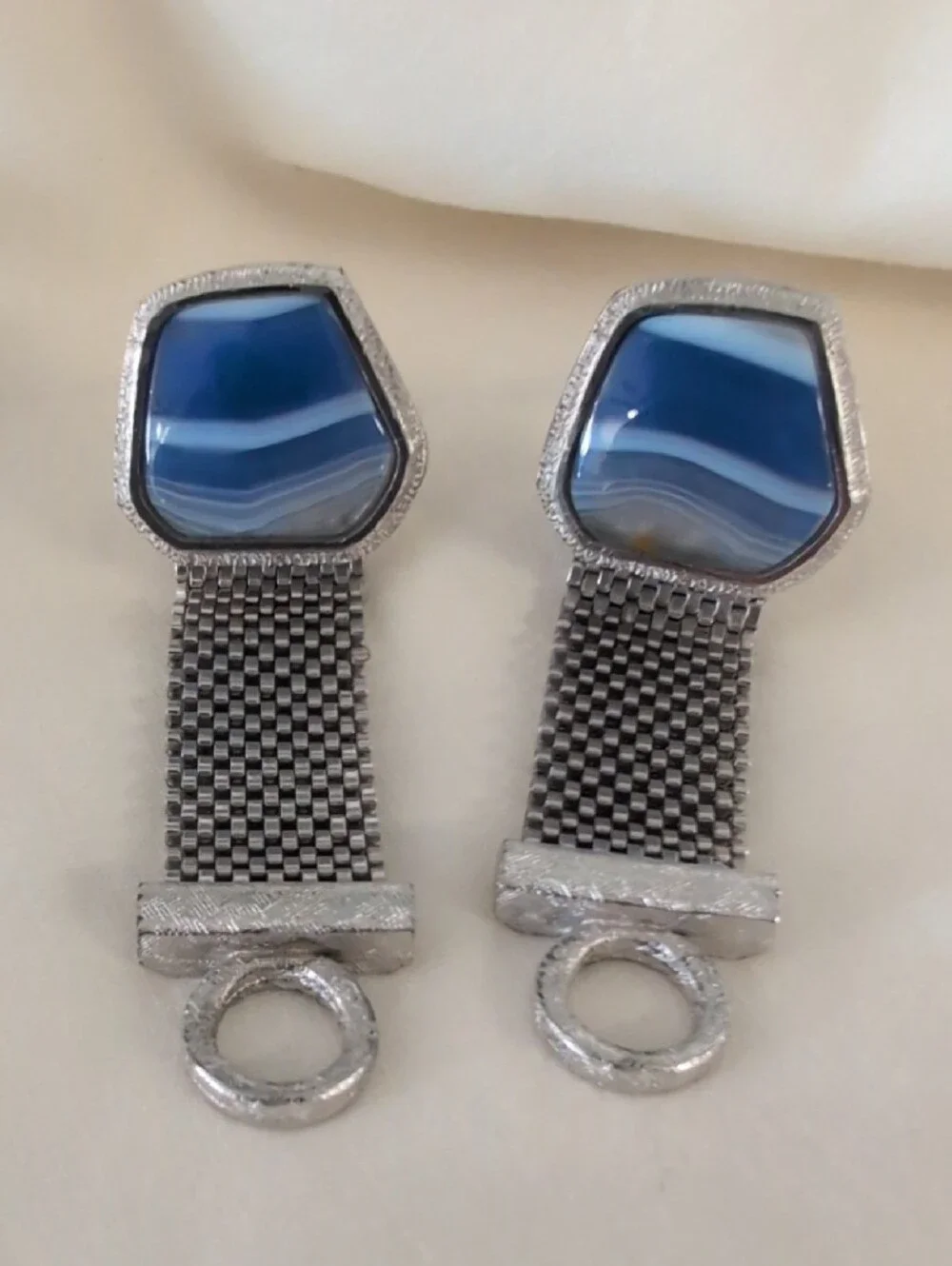 DANTE Vintage Silver Mesh Drop Cufflinks with Blue Gemstone Accent
